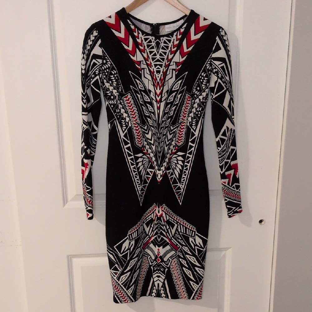 Bisou Bisou Black and Red Patterned Long Sleeve Dress